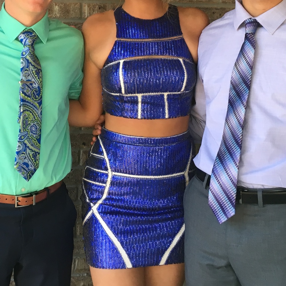 Homecoming dress size 4 from Peaches